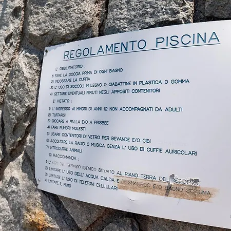 Lägenhet Guesthost - Modern Escape With Pool & Sunny Terrace