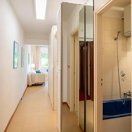 Guesthost - Modern Escape With Pool & Sunny Terrace Appartement San Remo