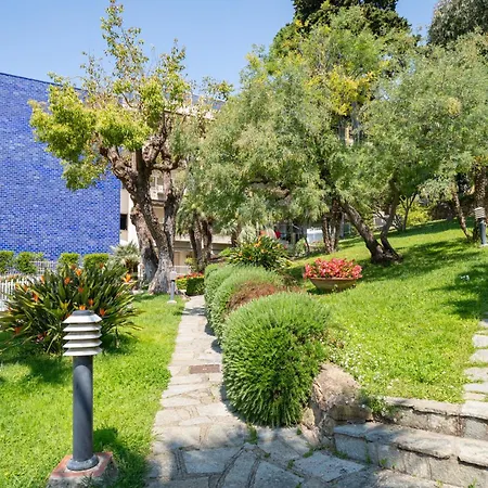 Guesthost - Modern Escape With Pool & Sunny Terrace Sanremo